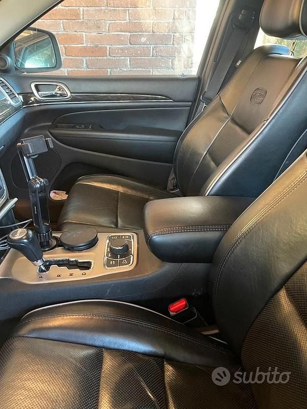 Usata Jeep Cherokee Overland 241 CV (177 kW) 2013 Blu SUV