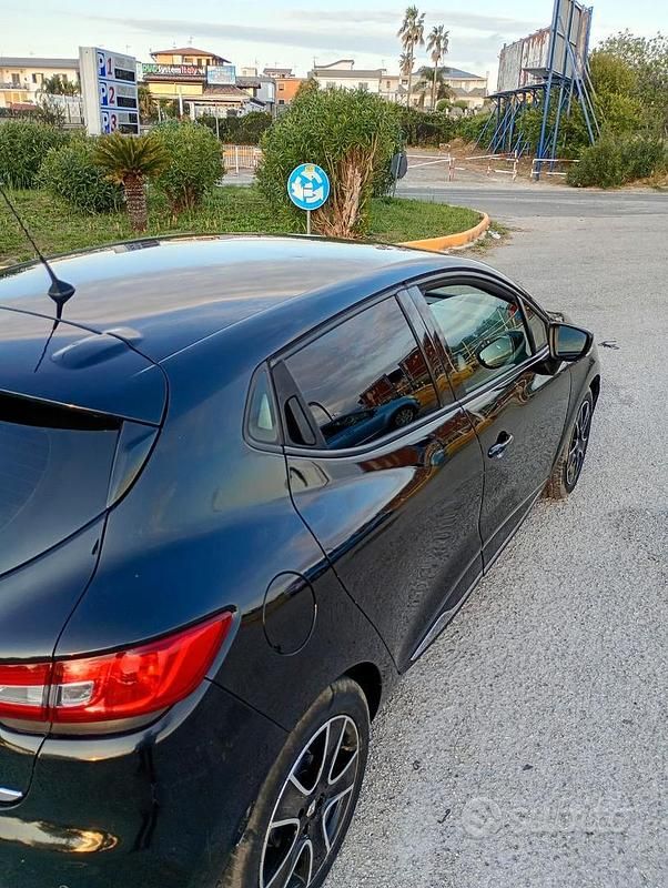Usata Renault Clio IV 75 CV (55 kW) 2014 Berlina