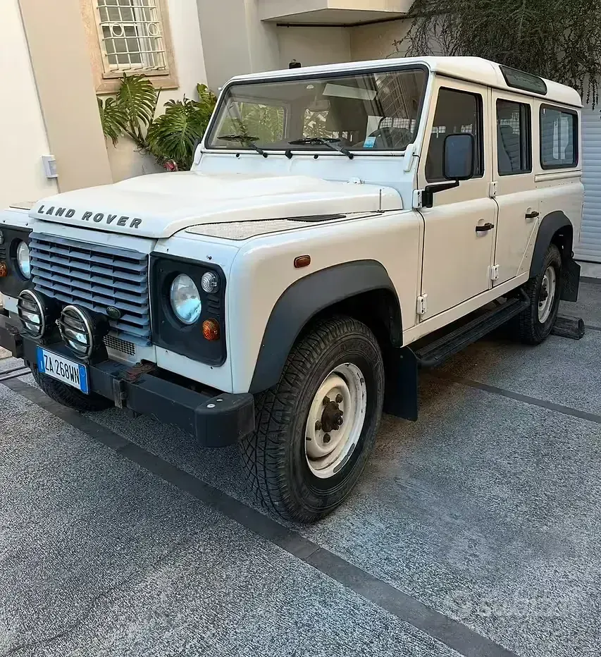 Usata Land Rover Defender 122 CV (89 kW) 2009 Bianco SUV