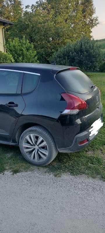 Usata Peugeot 3008 Active 114 CV (83 kW) 2015 Station wagon