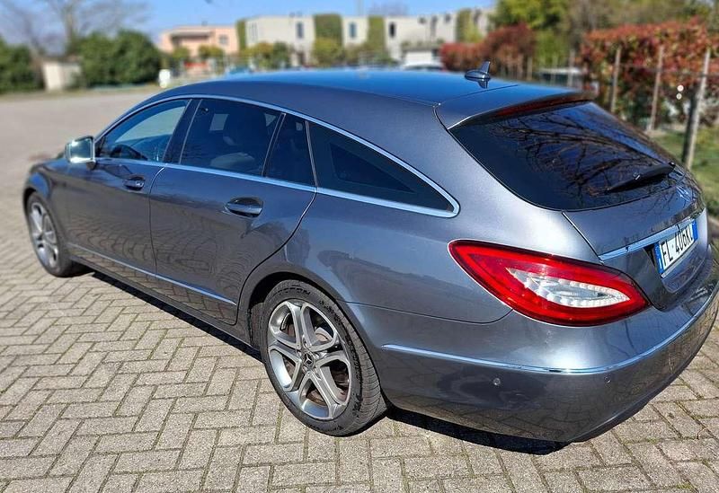 Usata Mercedes CLS220 Shooting Brake Premium 170 CV (125 kW) 2017 Grigio Station wagon