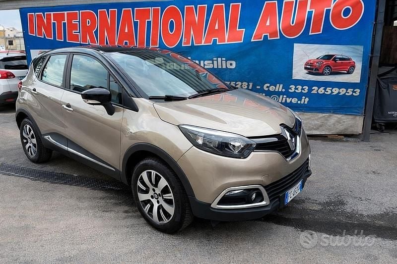 Occasion Renault Captur Iconic 90 ch (66 kW) 2016 Marron SUV