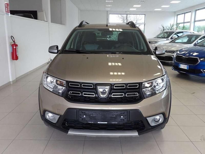 Usata Dacia Sandero Comfort 90 CV (66 kW) 2020 Bronzo Berlina