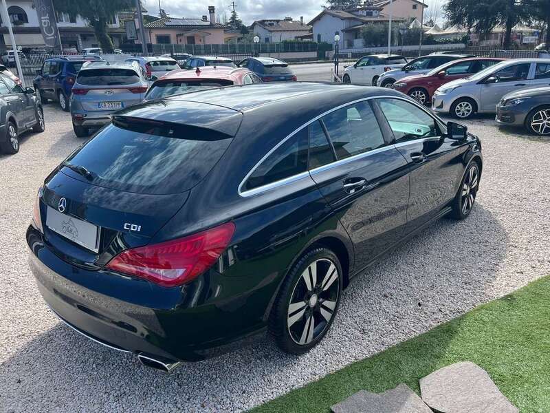 Usata Mercedes CLA220 Shooting Brake 177 CV (130 kW) 2015 Nero Station wagon