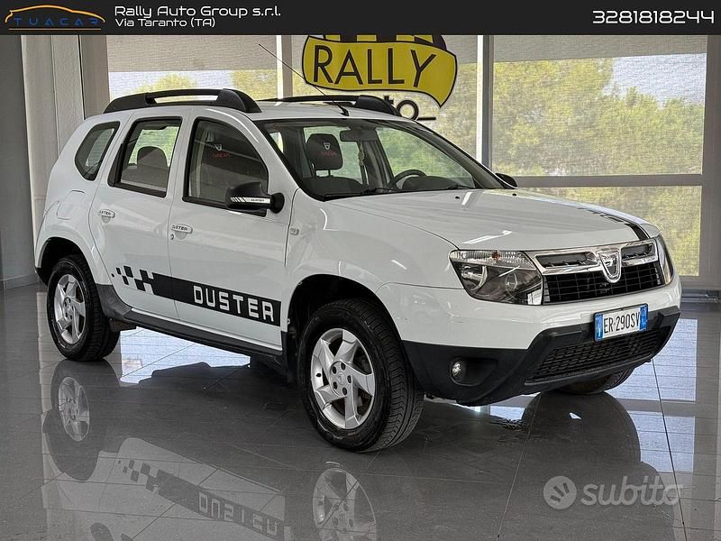 Bianco Usata 2013 Dacia Duster SUV | 8500 € (Molto cara) - Immagine 1/4