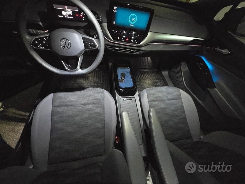 Usata VW ID.4 Pure 110 kW (150 CV) 2022 Grigio SUV