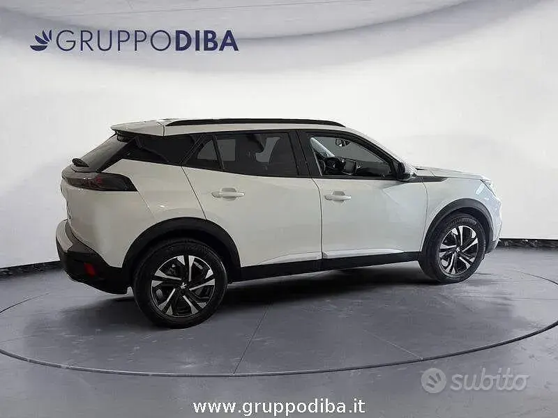 Begagnad Peugeot 2008 Allure 131 HK (96 kW) 2020 Vit SUV
