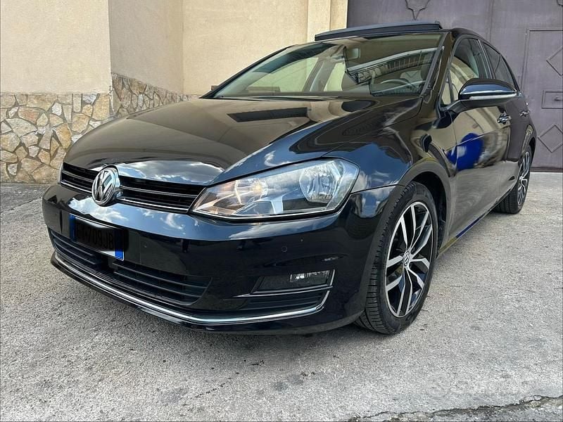 Usata VW Golf VII Highline 110 CV (80 kW) 2015 Nero Berlina