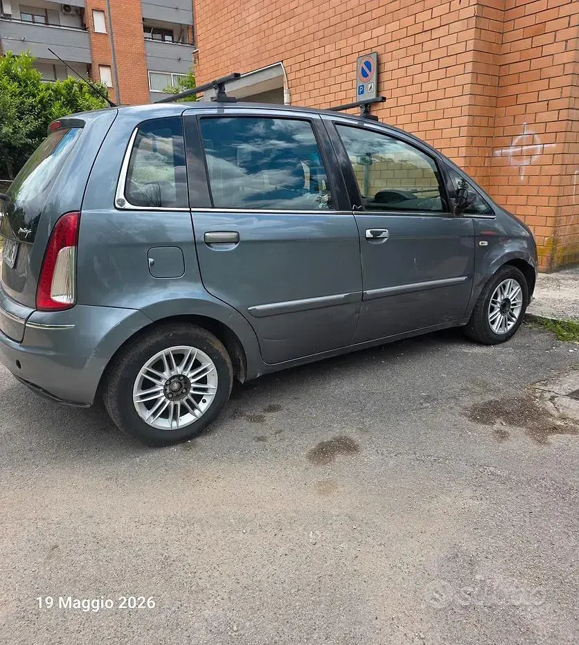 Usata Lancia Musa 90 CV (66 kW) 2009 Monovolume