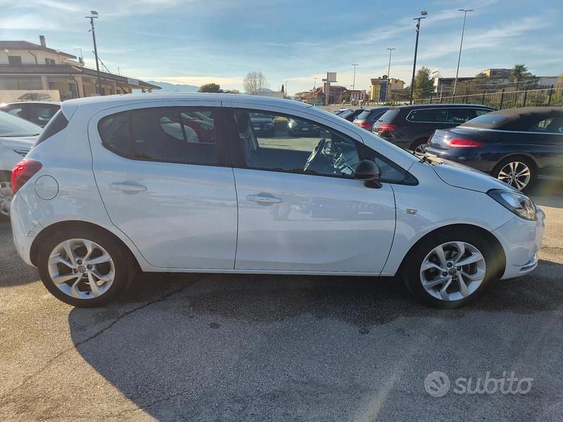 Usata Opel Corsa Sport 69 CV (50 kW) 2015 Bianco Berlina