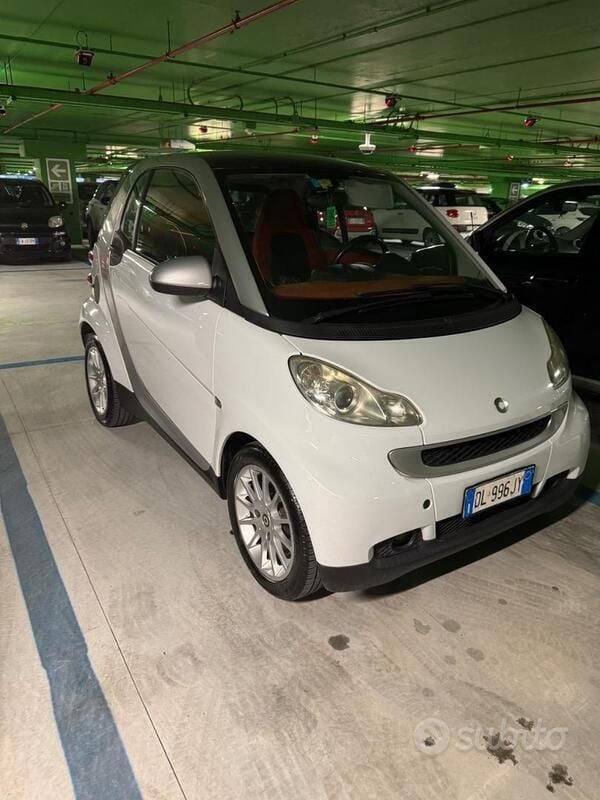 Bianco Usata 2007 Smart ForTwo Coupé Coupé | 3500 € (Ottimo prezzo) - Immagine 1/4