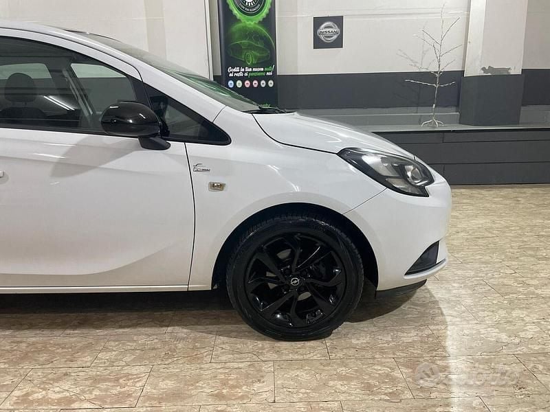 Usata Opel Corsa Innovation 90 CV (66 kW) 2017 Bianco Berlina