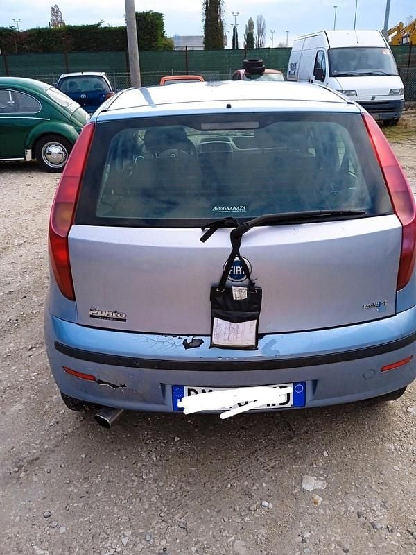 Usata Fiat Punto Classica 69 CV (50 kW) 2007 Blu Utilitaria