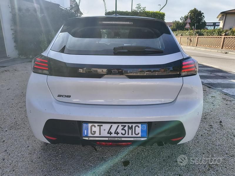 Usata Peugeot 208 2024 Bianco Utilitaria