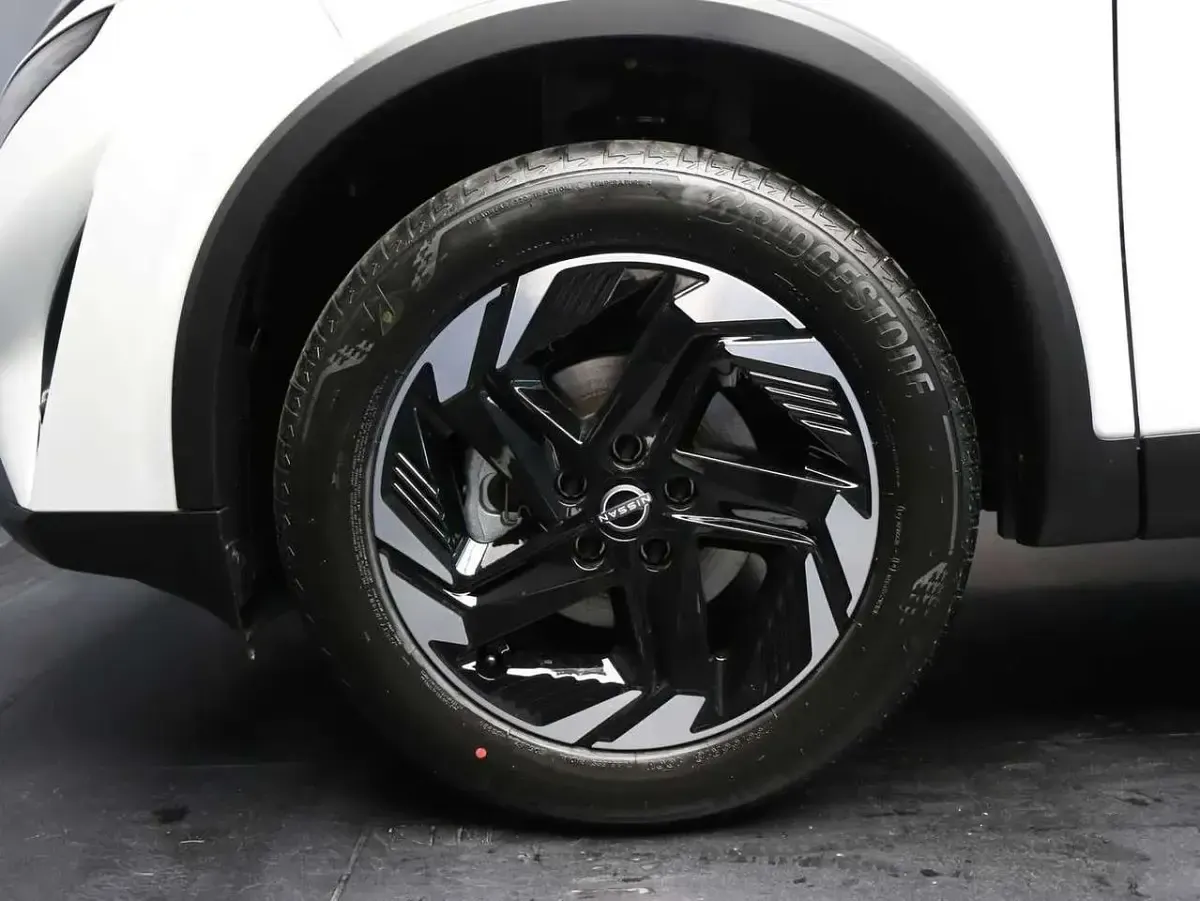 Nuova Nissan Qashqai N-Connecta 158 CV (116 kW) 2026 Grigio SUV