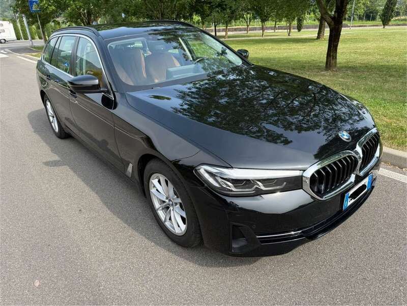 Usata 2021 BMW 520 Luxury Line Station wagon | 24.900 € (Ottimo prezzo) - Immagine 1/4