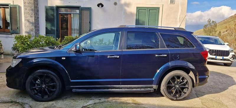 Usata Fiat Freemont Lounge 170 CV (125 kW) 2015 Blu/azzurro SUV