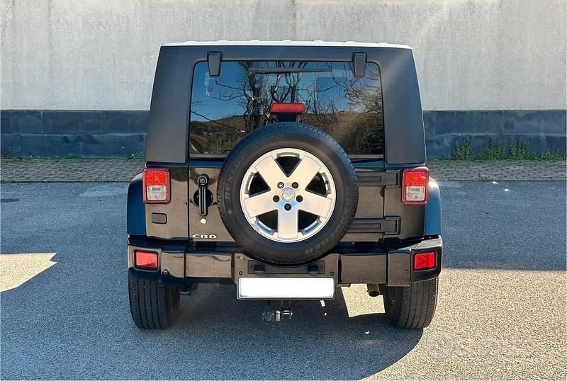 Usata Jeep Wrangler Unlimited Sahara 177 CV (130 kW) 2010 Nero SUV