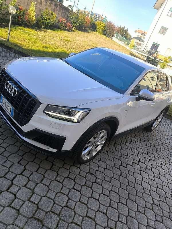 Usata Audi Q2 Business 116 CV (85 kW) 2020 Bianco SUV