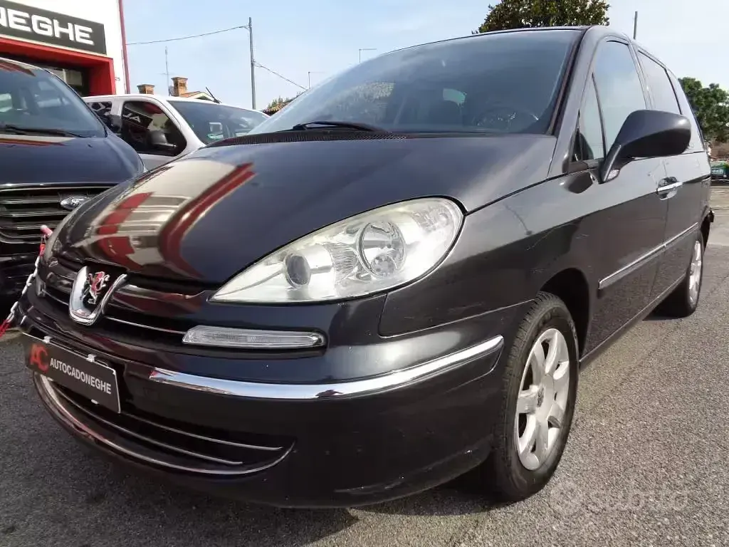 Usata Peugeot 807 136 CV (100 kW) 2010 Nero Monovolume