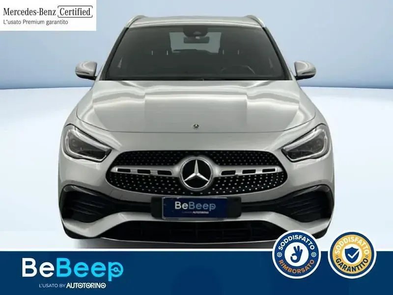Usata Mercedes GLA250 Premium 160 CV (117 kW) 2022 Argento metallizzato SUV