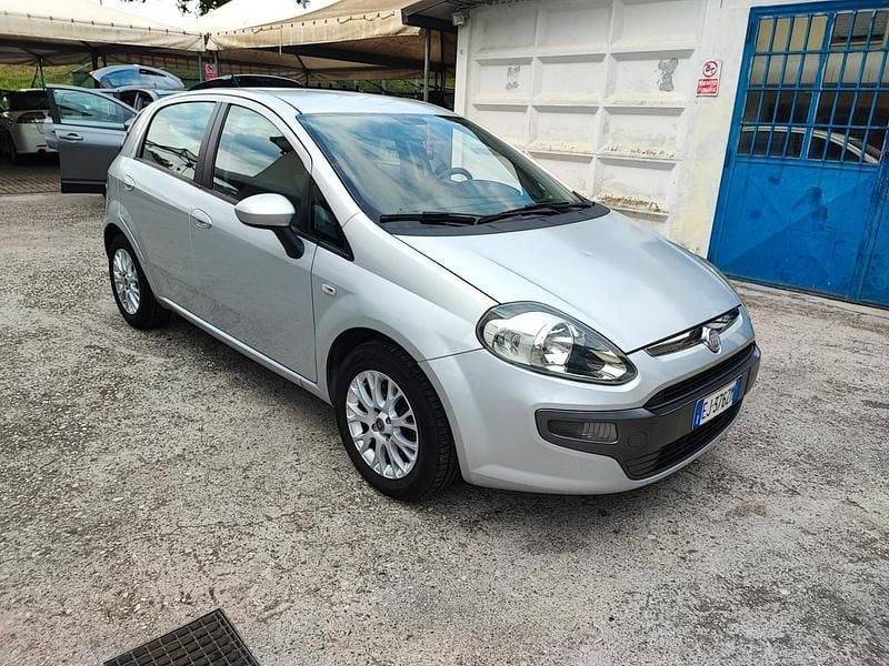 Usata Fiat Punto Evo 129 CV (94 kW) 2011 Argento Utilitaria