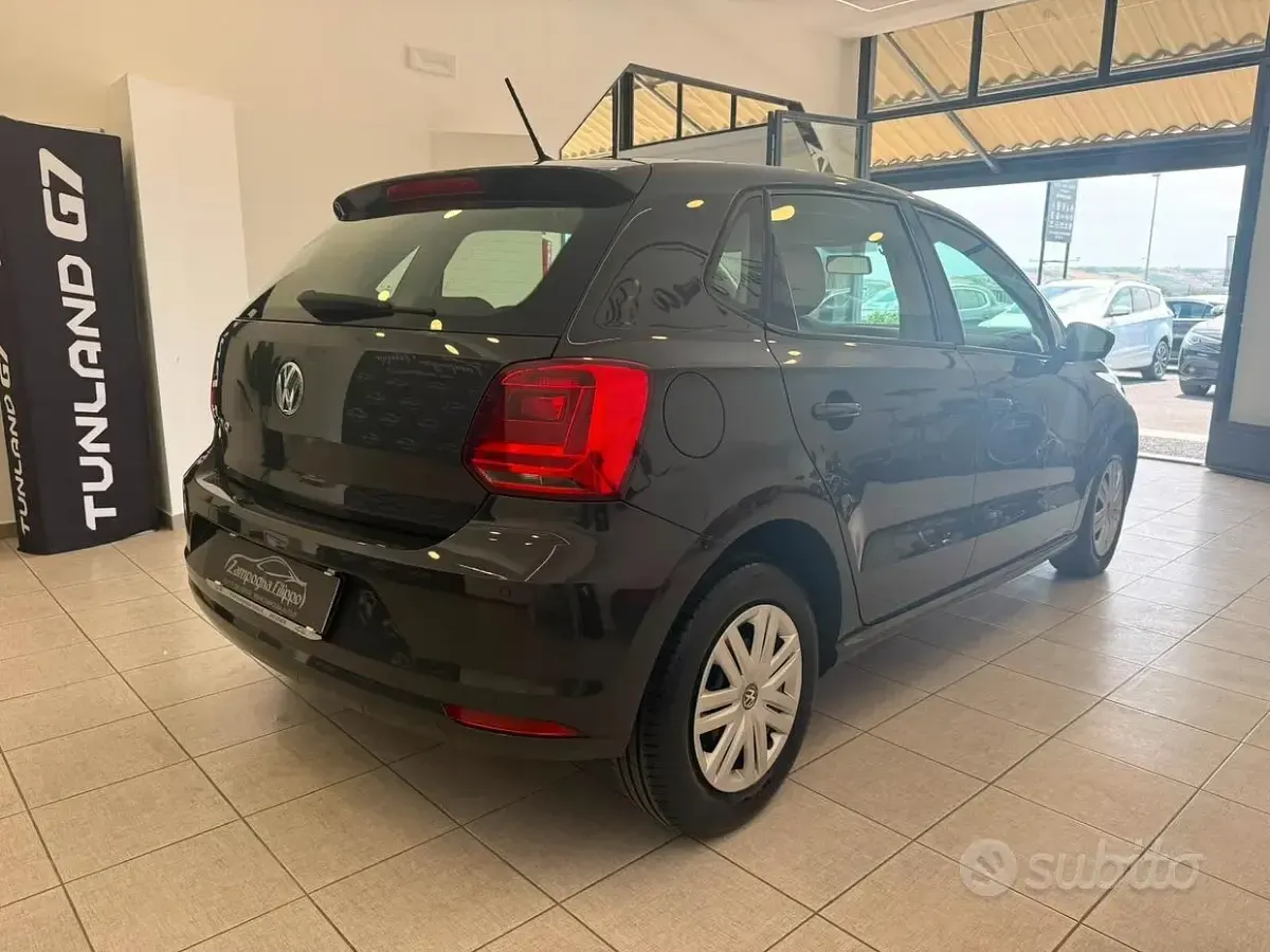 Usata VW Polo Trendline 60 CV (44 kW) 2016 Grigio Berlina