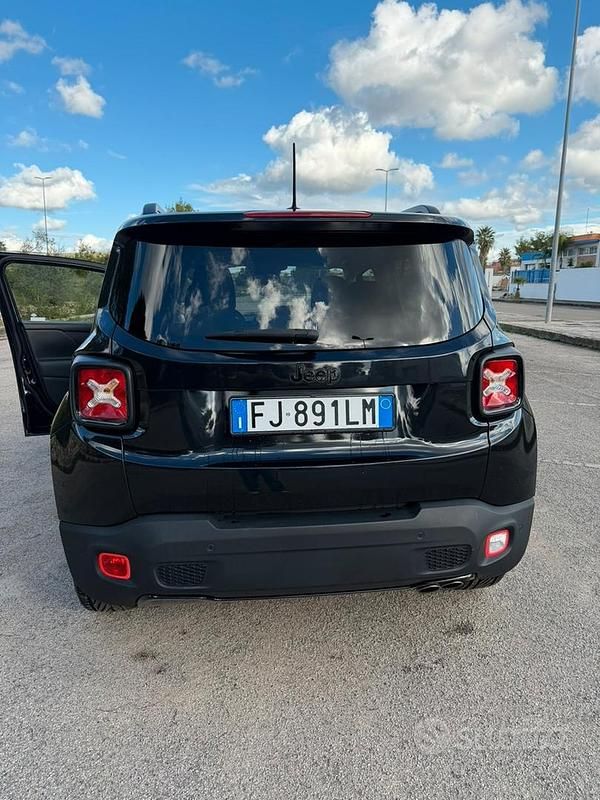 Usata Jeep Renegade Limited 120 CV (88 kW) 2017 Nero SUV