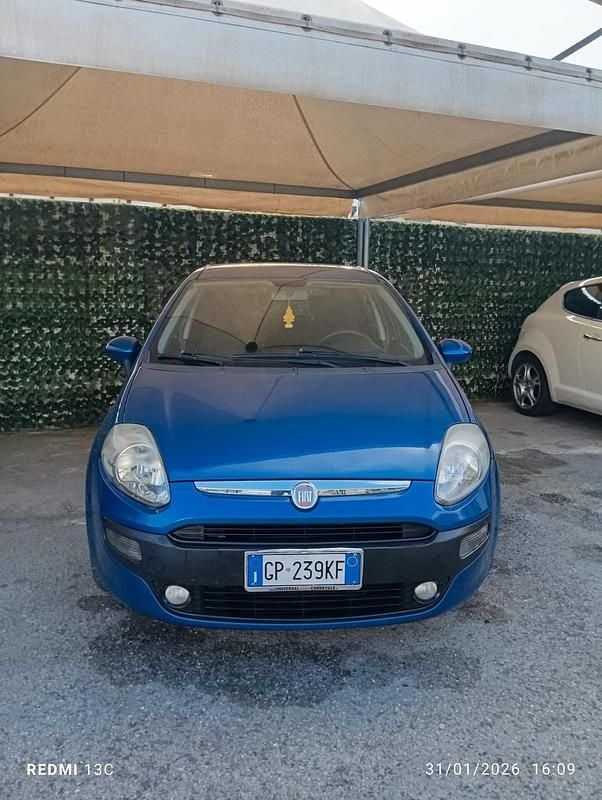 Usata Fiat Punto Evo Dynamic 75 CV (55 kW) 2011 Blu Utilitaria
