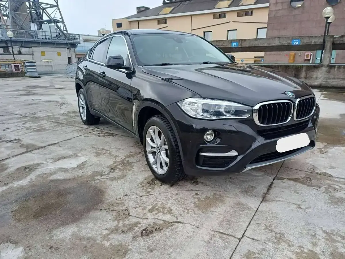 Usata BMW X6 288 CV (211 kW) 2015 Nero SUV