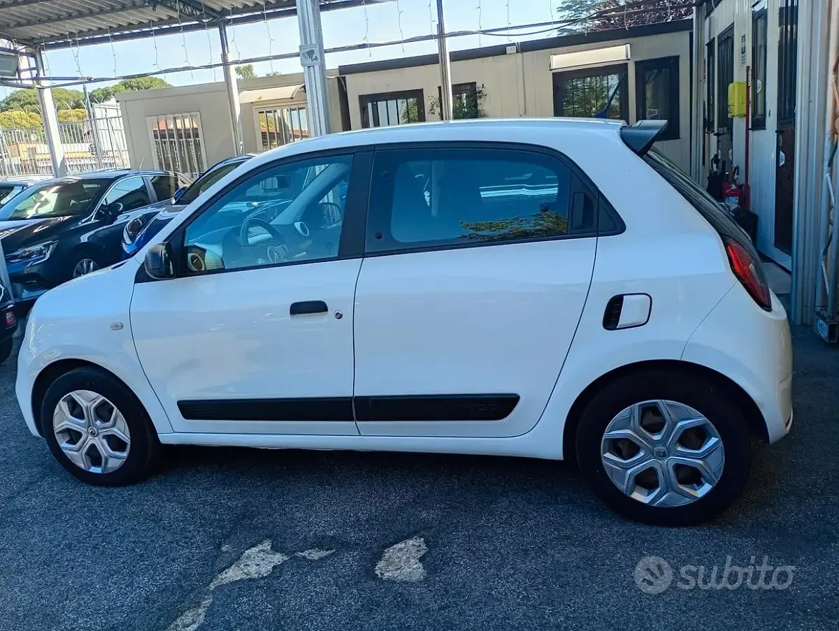 Usata Renault Twingo Intens 65 CV (47 kW) 2021 Bianco Utilitaria