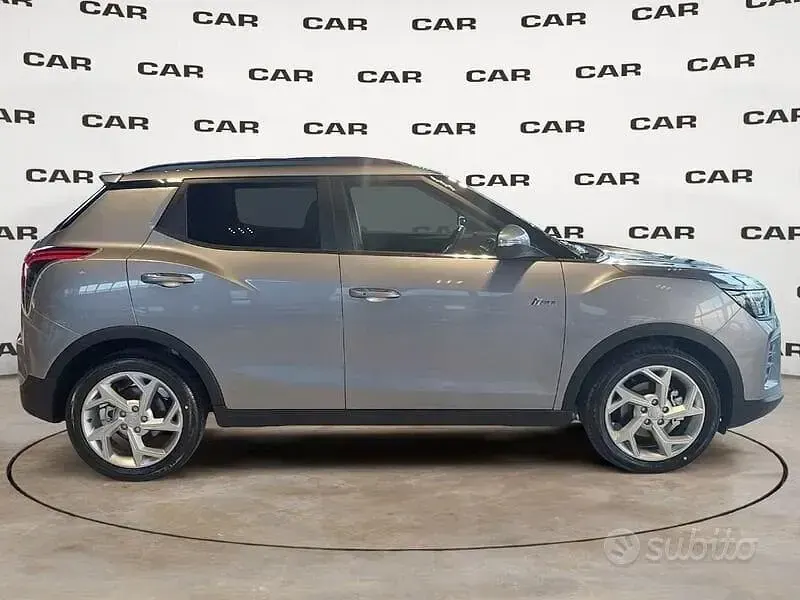 Nuova SsangYong Tivoli 163 CV (119 kW) 2026 Grigio SUV