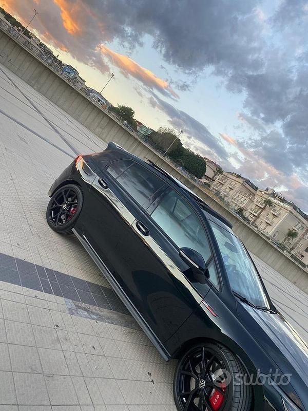 Usata VW Golf VIII CLUB 2024 Nero Berlina