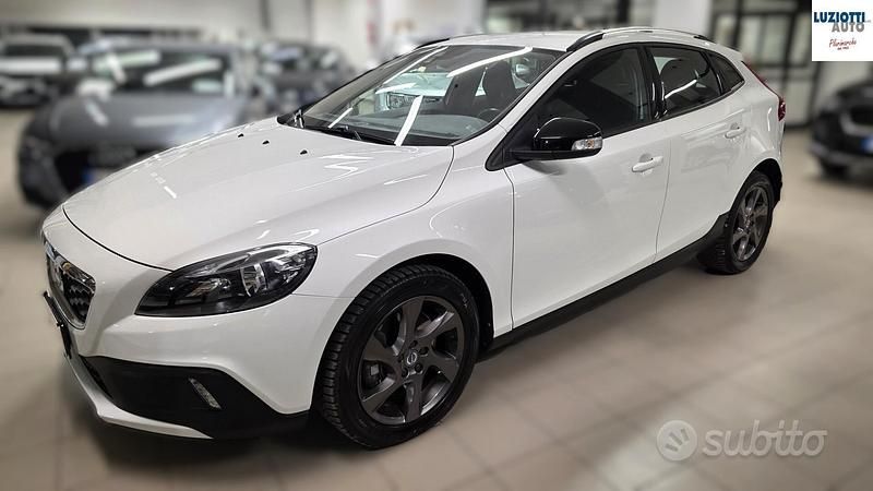 Occasion Volvo V40 CC 120 ch (88 kW) 2016 Blanc Break