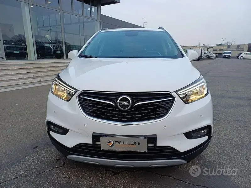 Usata Opel Mokka X 140 CV (102 kW) 2017 Bianco SUV