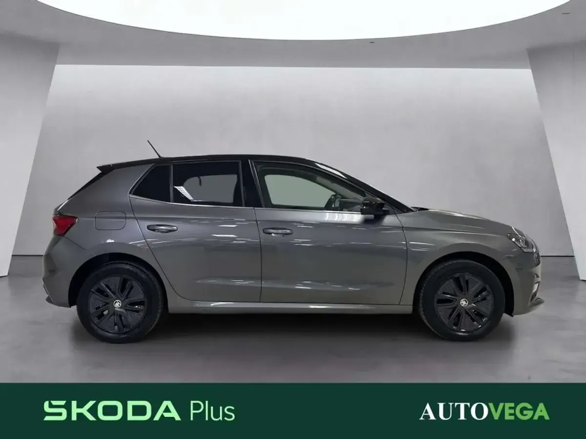 Usata Skoda Fabia 95 CV (69 kW) 2025 Grigio pastello Utilitaria