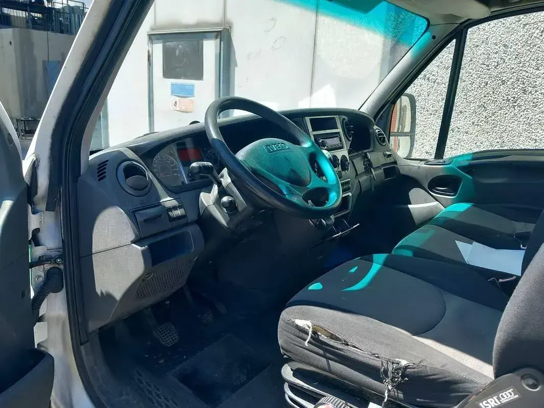 Usata Iveco Daily 145 CV (106 kW) 2011 Furgone
