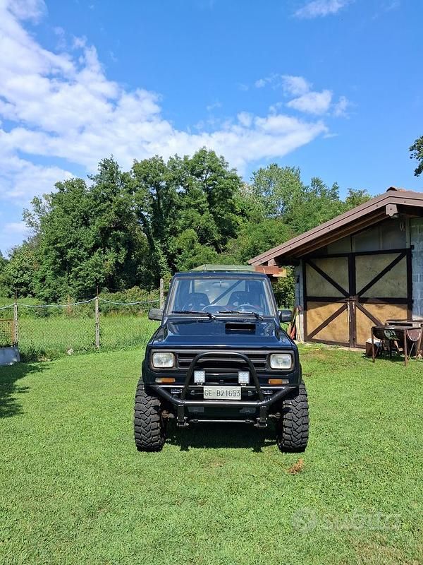 Usata Daihatsu Rocky 88 CV (64 kW) 1988 Blu SUV