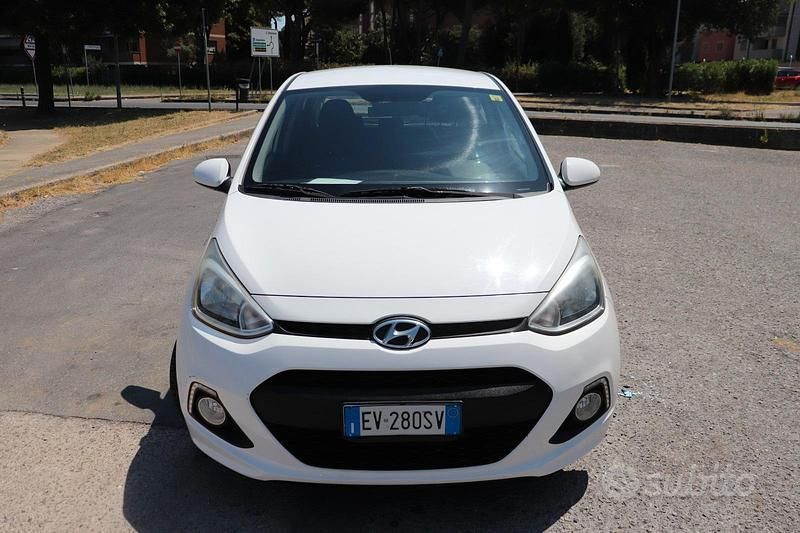 Usata Hyundai i10 67 CV (49 kW) 2014 Bianco Utilitaria