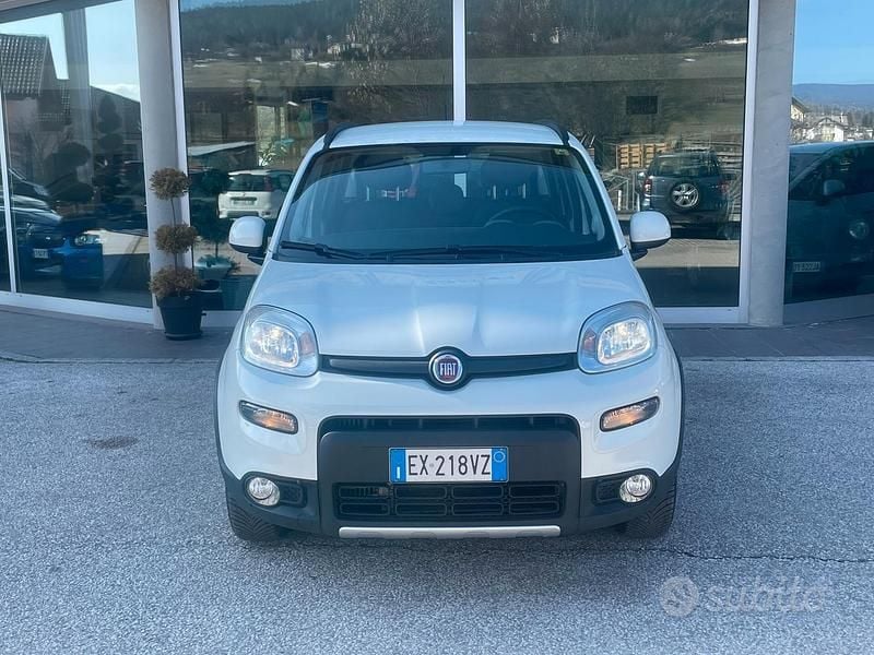 Usata Fiat Panda 4x4 S 86 CV (63 kW) 2014 Bianco Utilitaria