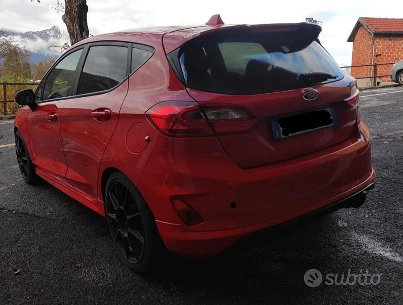 Usata Ford Fiesta ST-Line 150 CV (110 kW) 2018 Rosso Utilitaria
