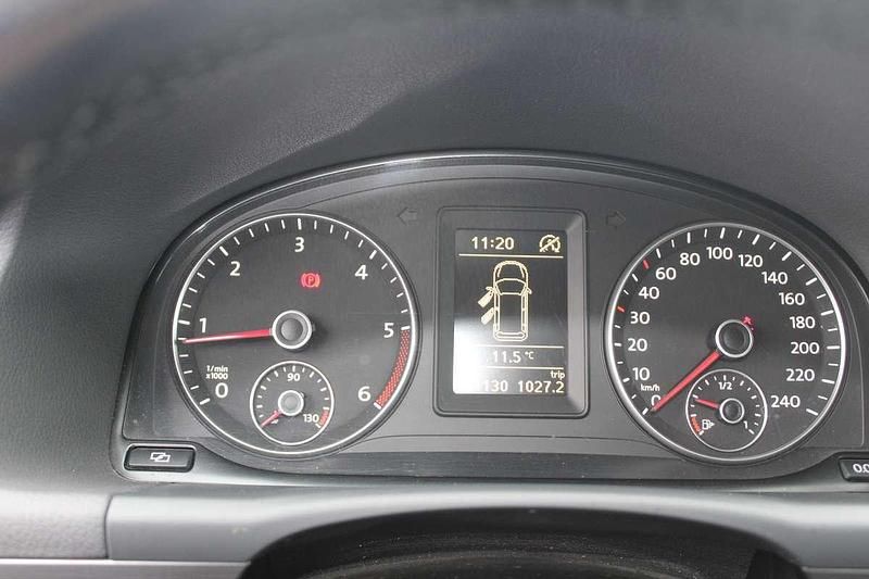 Usata VW Touran Comfortline 105 CV (77 kW) 2012 Grigio Monovolume