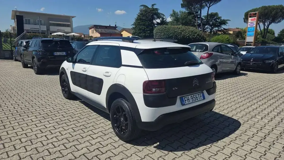 Usata Citroën C4 82 CV (60 kW) 2017 Bianco SUV