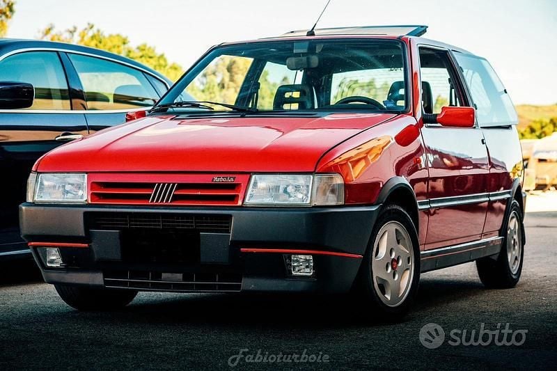 Usata Fiat Uno Racing 116 CV (85 kW) 1992 Rosso Utilitaria