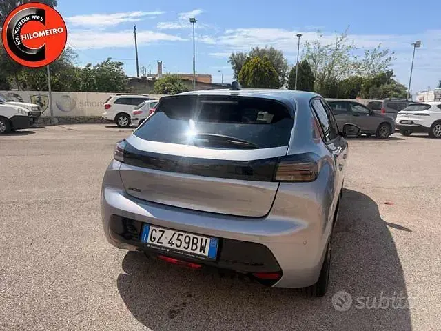 Gebraucht Peugeot 208 Allure 101 PS (74 kW) 2025 Grau Kleinwagen