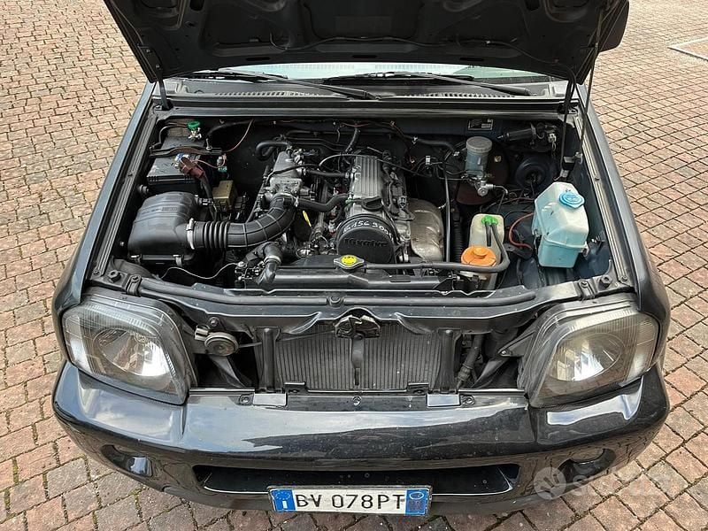 Usata Suzuki Jimny 80 CV (58 kW) 2001 SUV
