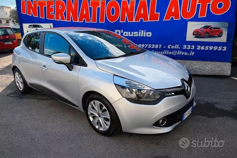 Usata Renault Clio IV 75 CV (55 kW) 2013 Grigio Berlina