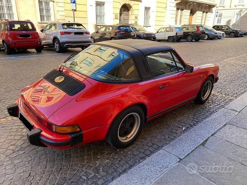 Usata Porsche 911SC 204 CV (150 kW) 1982 Rosso Cabrio