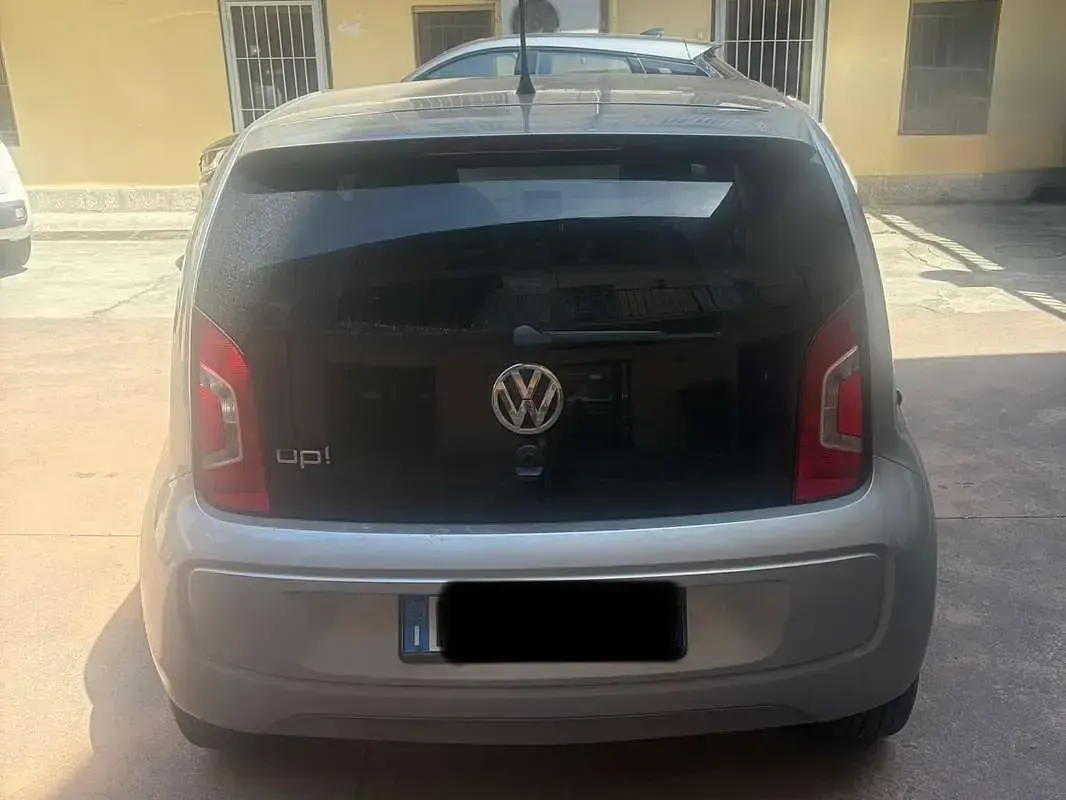 Usata VW up! Highline 75 CV (55 kW) 2015 Utilitaria
