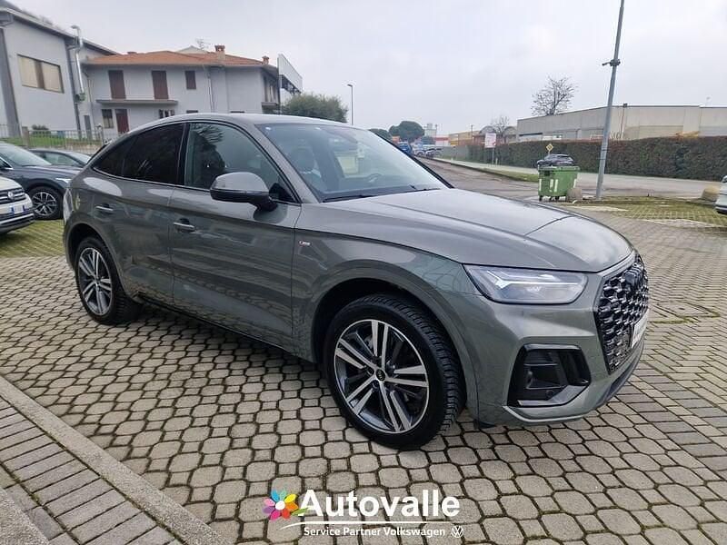 Usata Audi Q5 Sportback S-Line 204 CV (150 kW) 2022 Grigio SUV